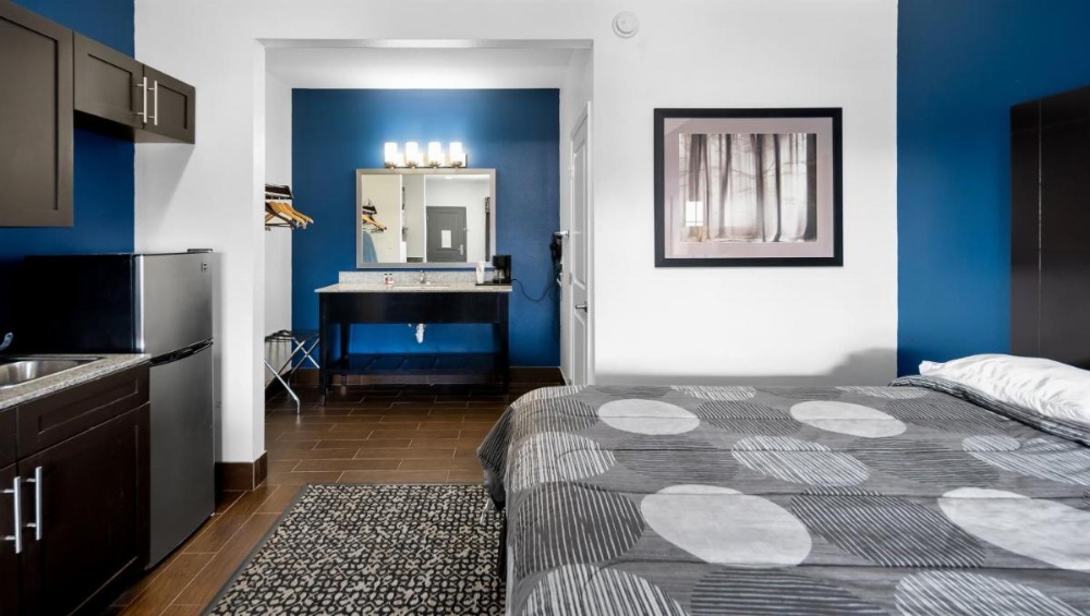 Belmont Inn and Suites