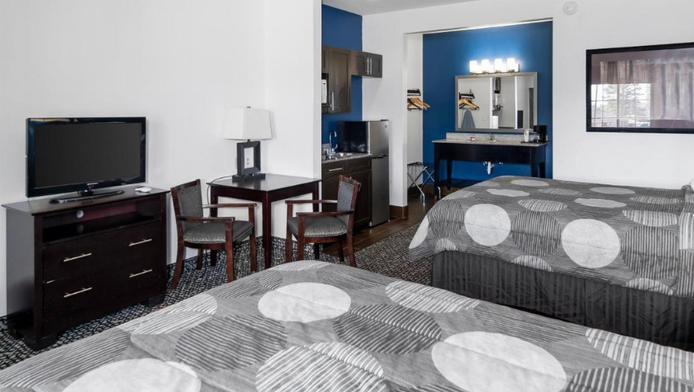 Belmont Inn and Suites