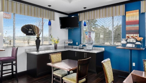 Belmont Inn and Suites image 29