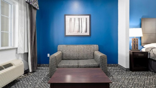 Belmont Inn and Suites image 43